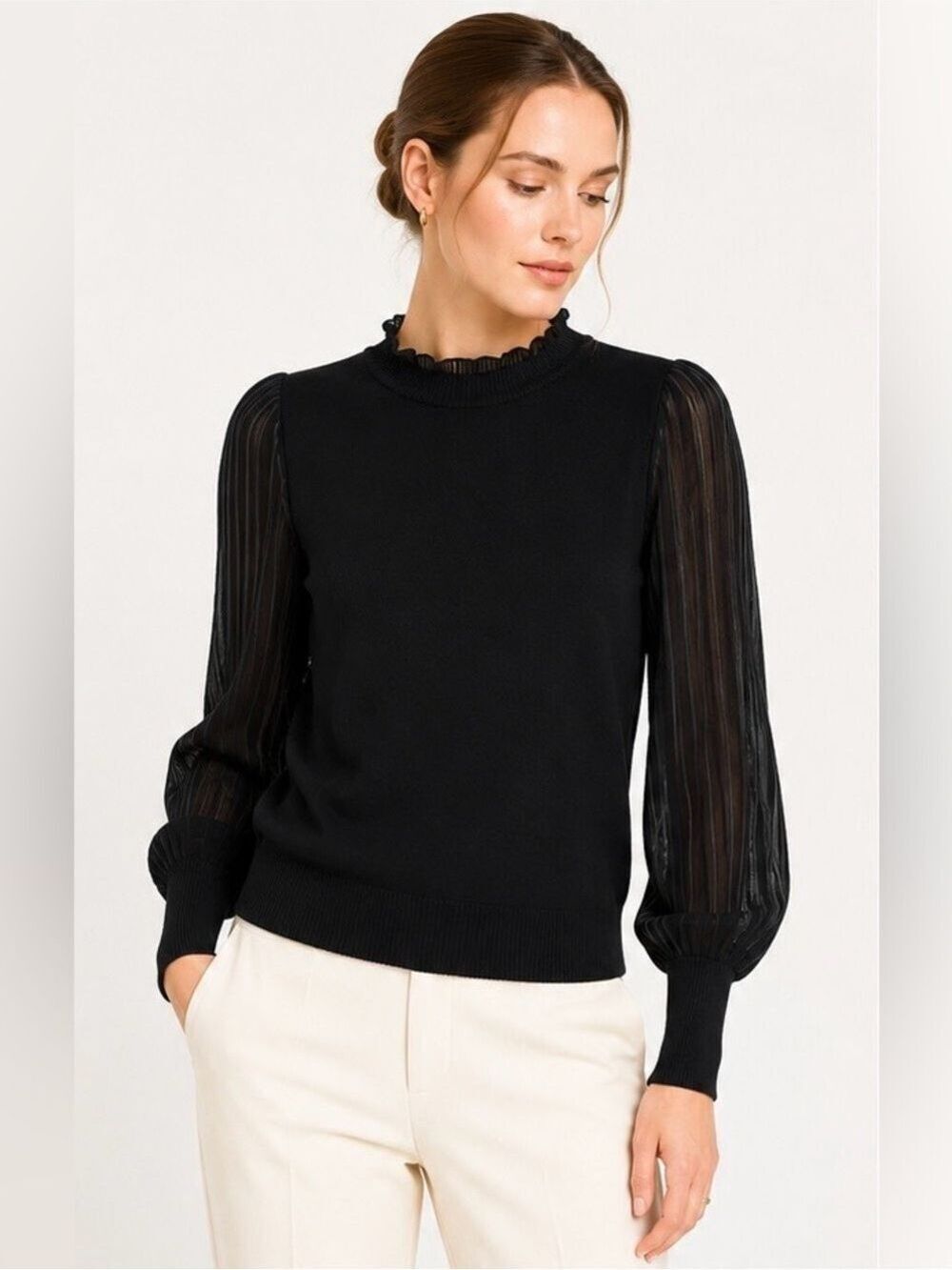 NWT Sioni Illusion Sleeve Sweater in Black
Size S